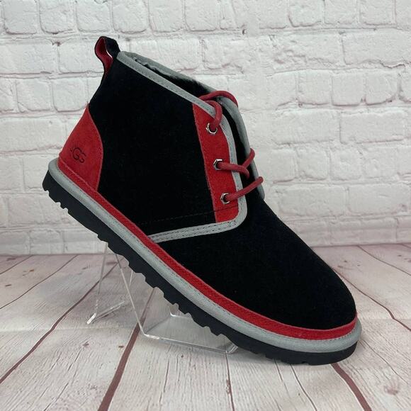 Ugg Neumel Mashup Black Red Suede Chukka Boots Mens Size 9 (S/N 3236) - Picture 1 of 10